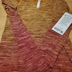 Lululemon Swiftly Tech LS in Vivid Amber/White/Hot Heat/Black Seawheeze 2018